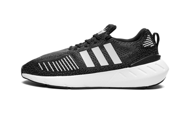Adidas Swift Run 22 Black White