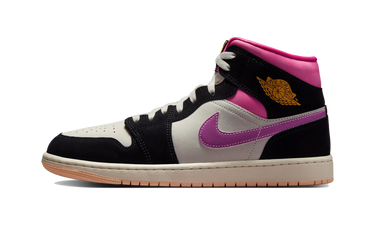 Air Jordan 1 Mid SE World Tour