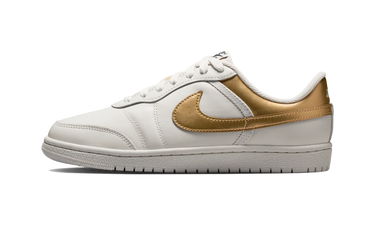 Air Jordan Skyline Low Swan Metallic Gold