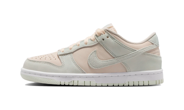 Nike Dunk Low Suede Chalk Barely Green