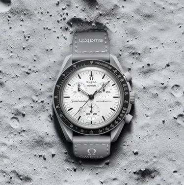 Swatch x Omega Bioceramic Moonswatch 1965 - SW1965 - View 1 | Next Step