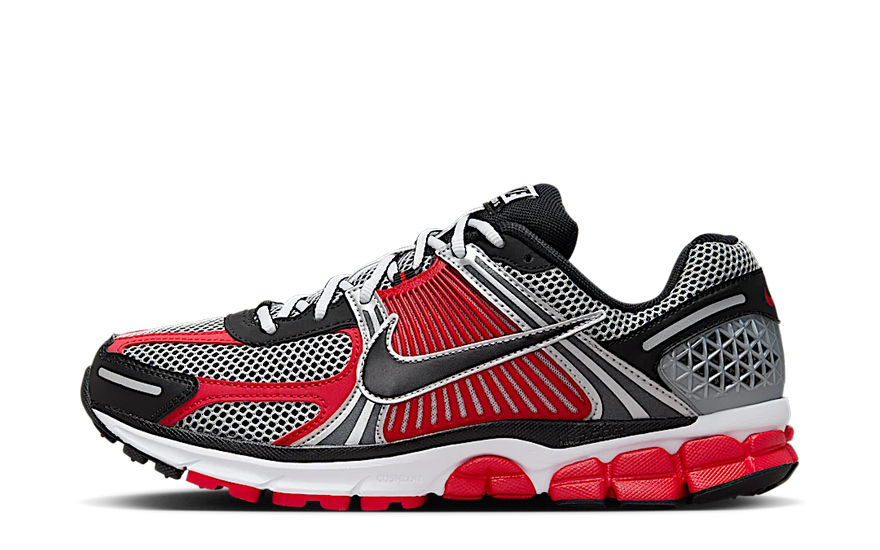 Nike Zoom Vomero 5 Metallic Silver University Red: style and performance for your everyday life