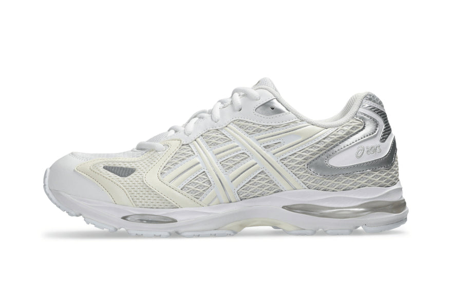 ASICS Gel-K1011 White Cream: la silueta Kayano de los 2000 en tono crudo (guía 2026)