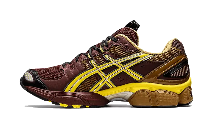 ASICS UB3-S Gel Nimbus 9 Rum Raisin Green Sheen: conforto extremo e estilo para as tuas longas corridas