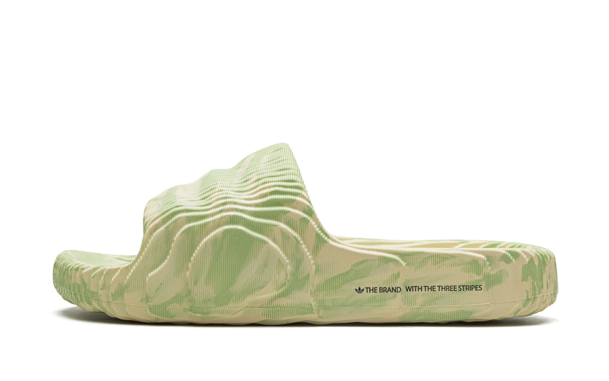 Adidas Adilette 22 Slides Magic Lime St Desert Sand — Chanclas urbanas con confort todo el día