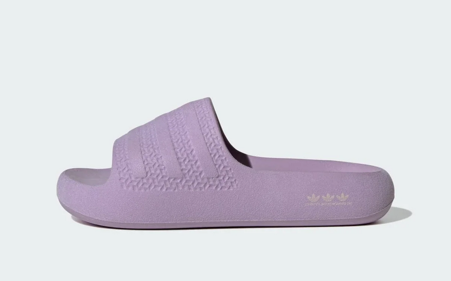 Adidas Adilette Ayoon Slides Powder Plum: la chancla esculpida que se ha vuelto imprescindible en 2026