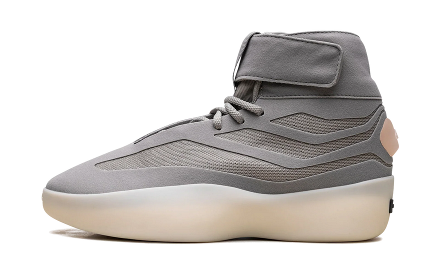 Adidas Fear of God Athletics II Basketball Putty Beige: la zapatilla que juega igual de bien en cancha y en calle