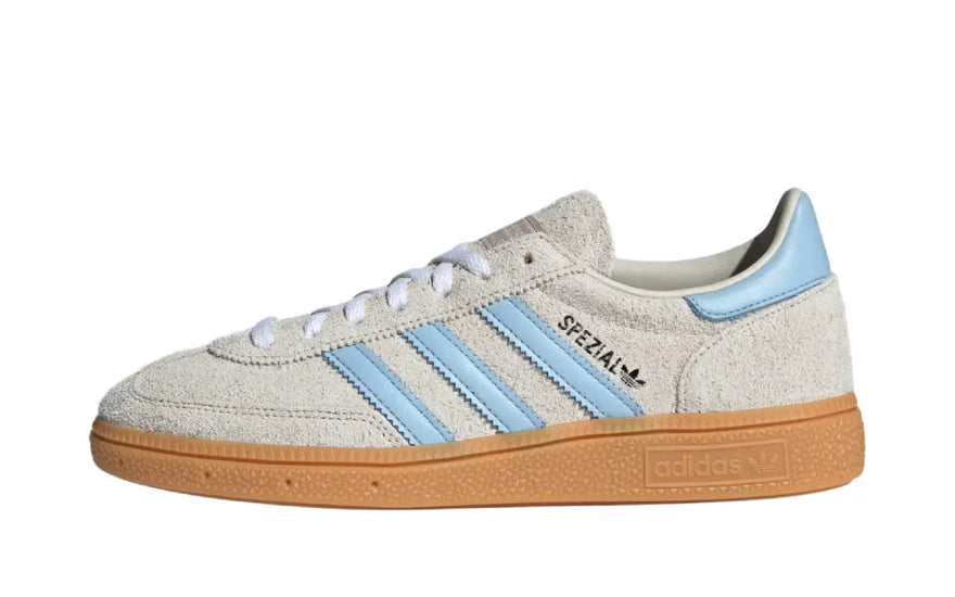 Adidas Handball Spezial Alumina Clear Sky: zapatilla retro de cuero y agarre