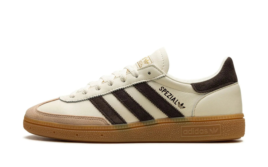 Adidas Handball Spezial Off-White Dark Brown: Retro sportschoenen die je uitstraling versterken