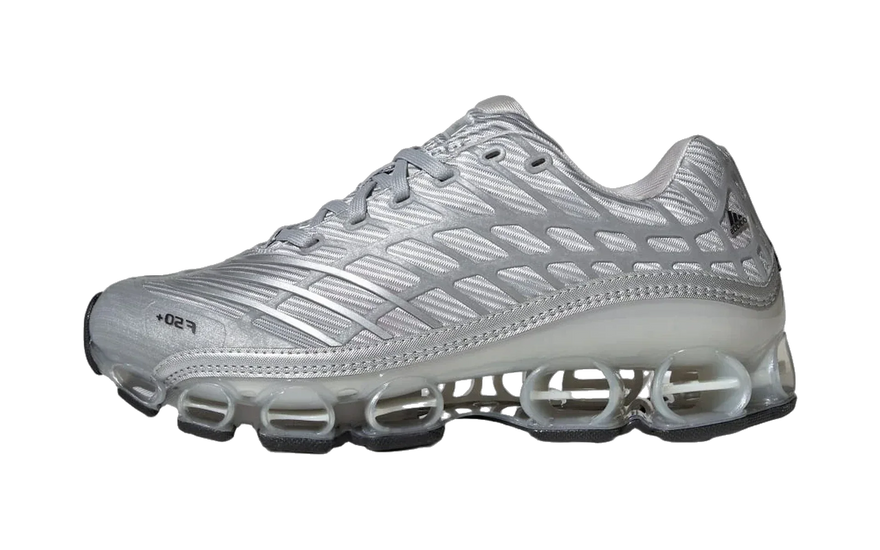 Adidas Megaride F50 Silver Metallic: la bota F50 convertida en la sneaker plateada del año
