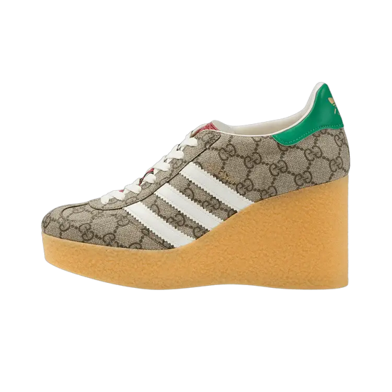 Adidas x Gucci Gazelle Wedge Bézs GG Monogram: a Gazelle ék alakú talppal, amely újraértelmezi a városi fényűzést