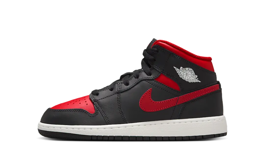 Air Jordan 1 Mid Black Summit White Varsity Red: el icono streetwear que necesitas