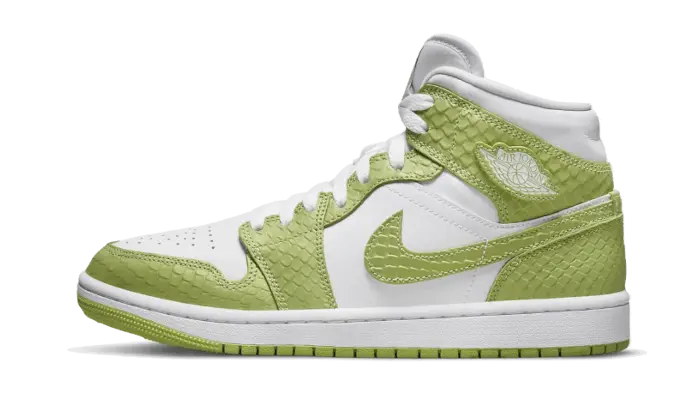 Air Jordan 1 Mid Green Python: Zapatillas con Estampado Python para Estilo Urbano