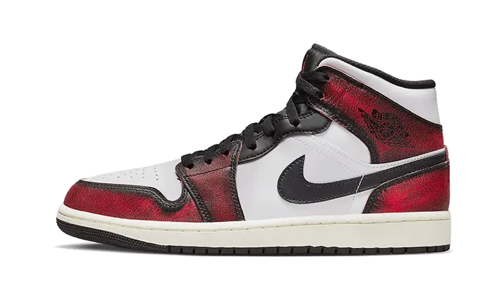 Air Jordan 1 Mid SE Wear-Away Chicago: sneakers that transform with you 