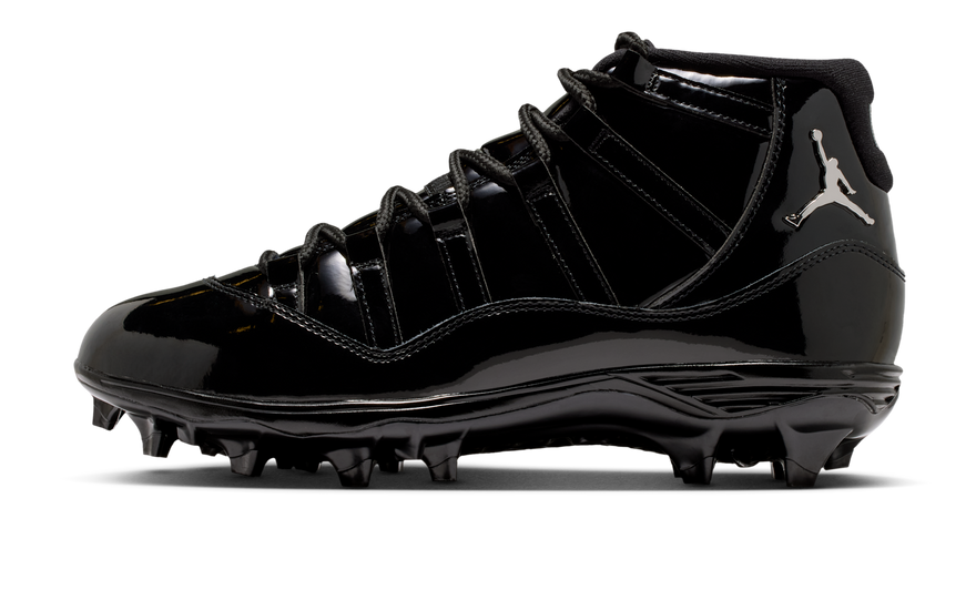 Air Jordan 11 Mid TD Cleat Patent Black: Charol, tracción y estilo para los más pequeños