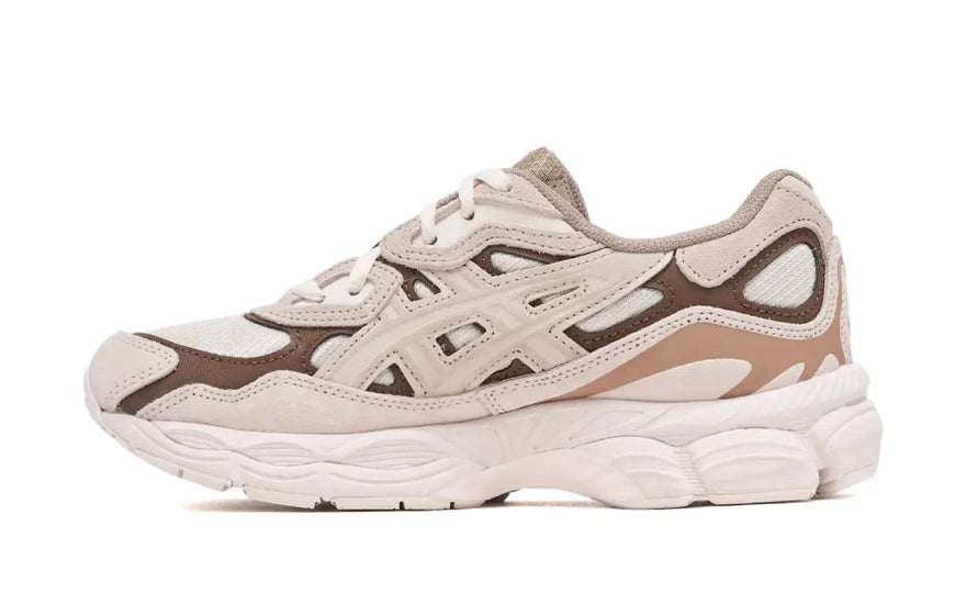 Asics GEL-NYC Mineral Beige: minimalist style and GEL cushioning for your everyday life 