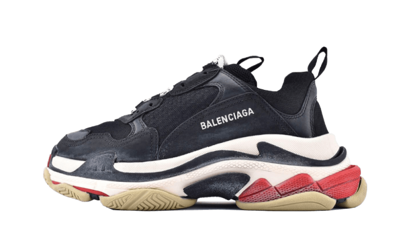 Balenciaga Triple S Black White Red (2018 Reissue): guía de tallas, estilo y por qué sigue mandando en 2026