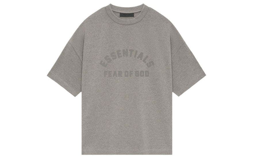 Fear of God Essentials Core Collection Heavy S/S Tee Heather Grey: la camiseta gris que sostiene todo el fondo de armario