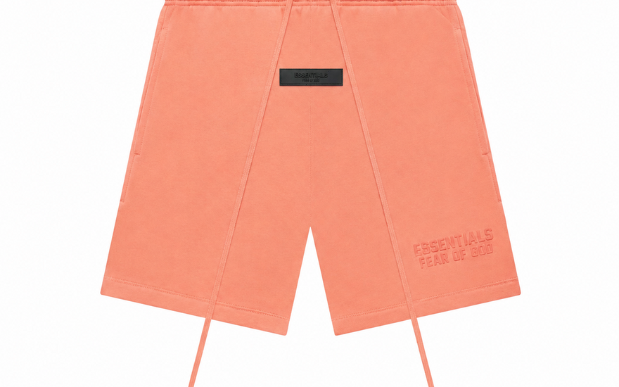 Fear of God Essentials Sweatshort FW22 Coral Red (Oversized): el short de felpa que rompe con los neutros