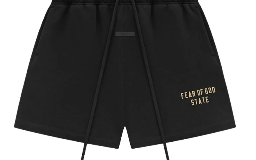Fear of God Essentials Sweatshort FW24 Back To School Black (Oversized): la felpa que se ha convertido en uniforme de entretiempo