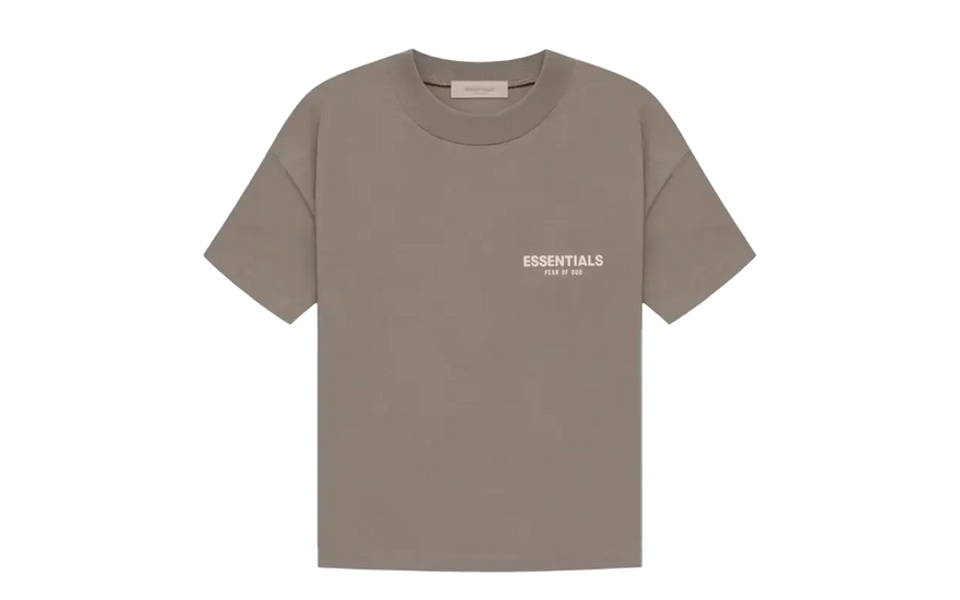 Fear of God Essentials T-shirt SS22 Desert Taupe (Oversized): the basic T-shirt that transforms your wardrobe
