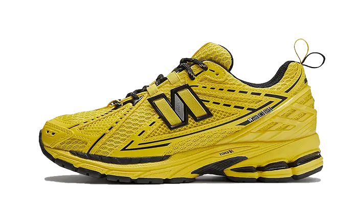 New Balance 1906R Ganni Yellow: the sporty chic sneaker you need