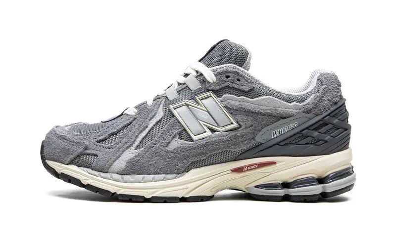 New Balance 1906R Pacchetto Protezione: la scarpa da corsa che protegge i tuoi passi con stile
