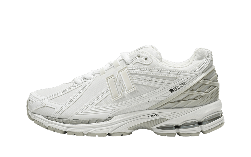 New Balance 1906R White Canvas: La zapatilla blanca que moderniza tu rotación