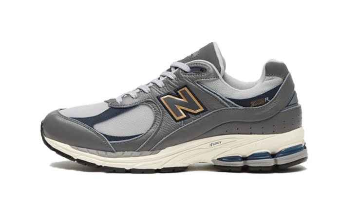 New Balance 2002R Black Castlerock: la review completa de la 2002R negra que lo combina con todo