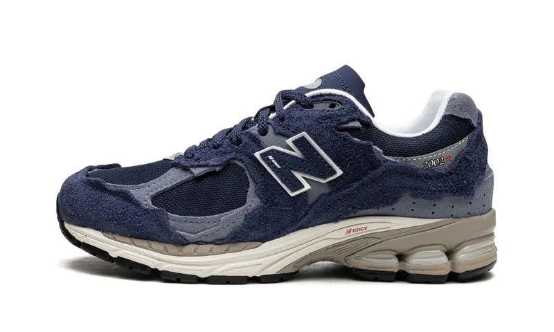 New Balance 2002R Protection Pack Navy: la chaussure marine dont vous avez besoin