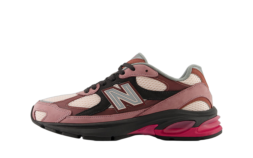 New Balance 2010 Rosewood: el dad shoe Y2K que se lleva en 2026