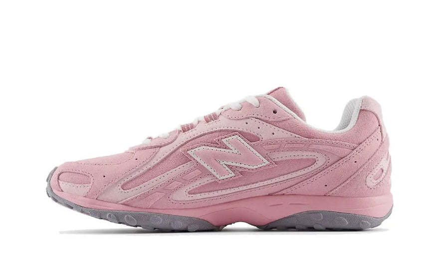 New Balance 204L Pastel Pink: the pastel sneakers you need now