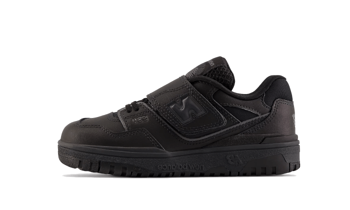 New Balance 550 Triple Black (PS): la sneaker retro que arrasa entre los peques en 2026