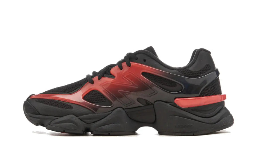 New Balance 9060 Black Red Gradient: sneakerskoen, der forvandler dit bylook