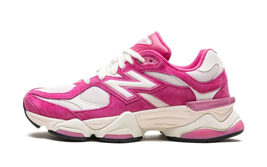 New Balance 9060 Fuchsia Pink: de fuchsia sportschoen die je uitstraling verandert