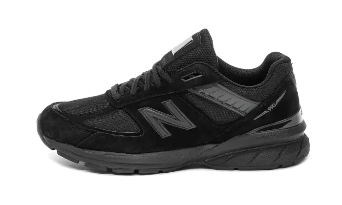 New Balance 990v5 MiUSA Triple Black — Αστικός μινιμαλισμός και κορυφαία άνεση