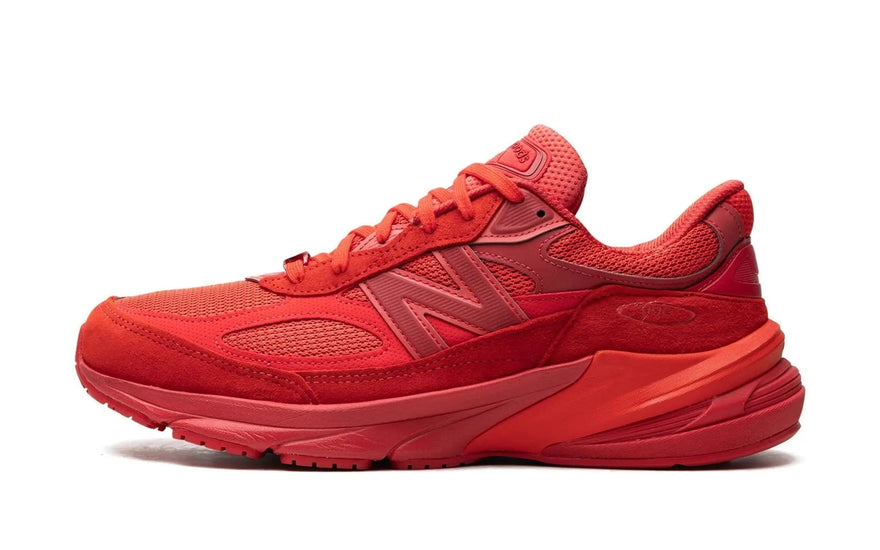 New Balance 990v6 MiUSA Joe Freshgoods Paris Red: la scarpa rossa che ridefinisce l'abbigliamento urbano