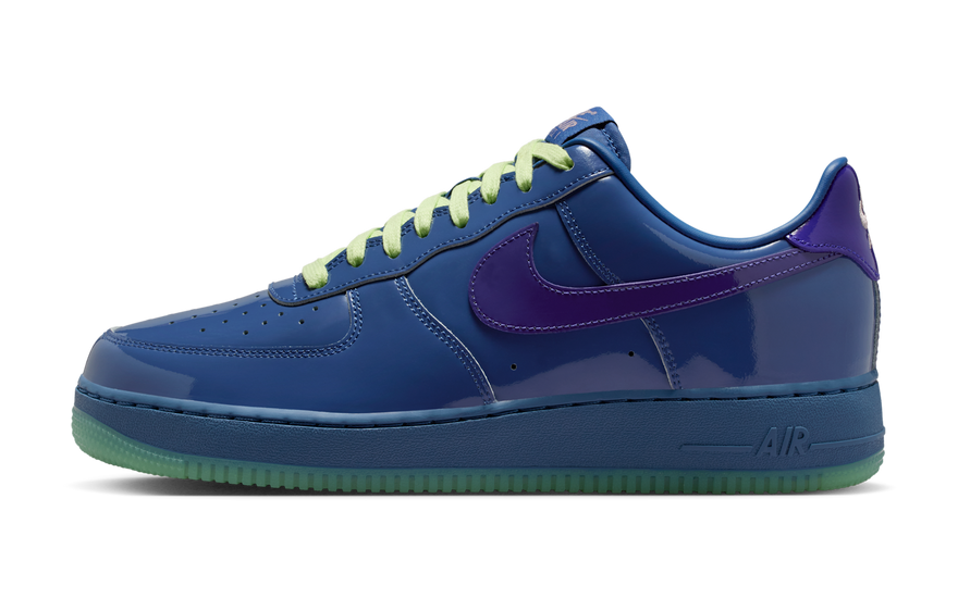 Nike Air Force 1 Low Patent Leather Mystic Navy Grape Ice — Zapatillas de charol que roban miradas