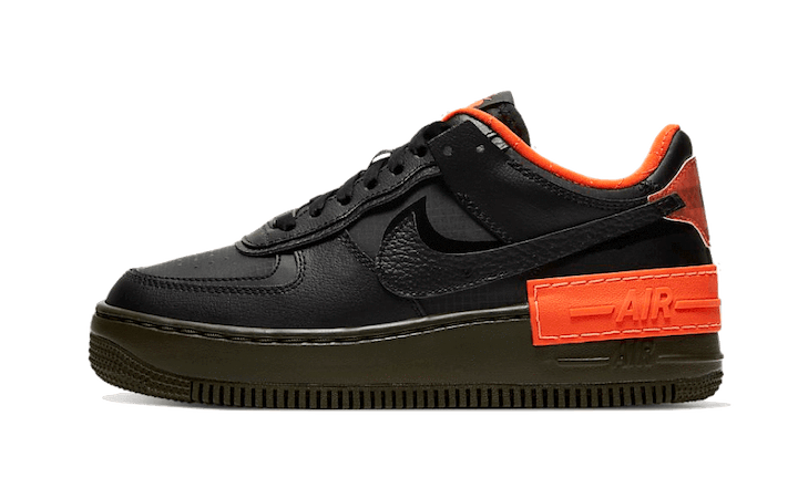 Nike Air Force 1 Low Shadow Black Hyper Crimson Cargo Khaki: la AF1 por capas que sí se nota a distancia