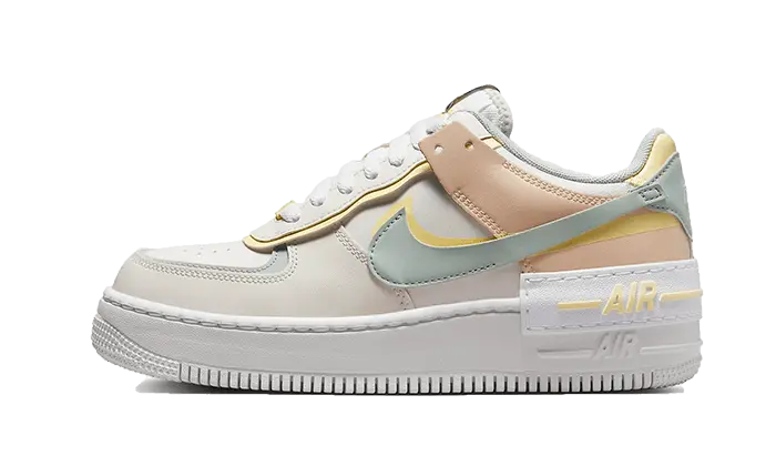 Nike Air Force 1 Low Shadow Zeil Licht Zilver Citroen Tint — Moderne Schoenplaat en Stedelijke Stijl