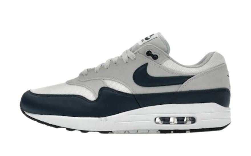 Nike Air Max 1 Essential Summit White Armory Navy: l'icona blanca i blau marí que necessites