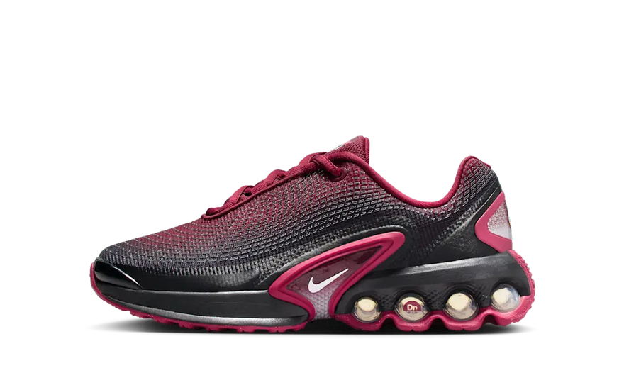 Nike Air Max DN Black Noble Red: Silueta urbana con Air visible y estilo atrevido