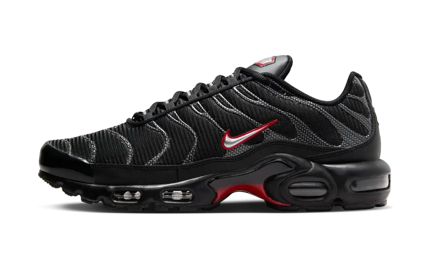 Nike Air Max Plus Preto University Red Prateado Metálico — Estilo urbano e amortecimento Tuned Air