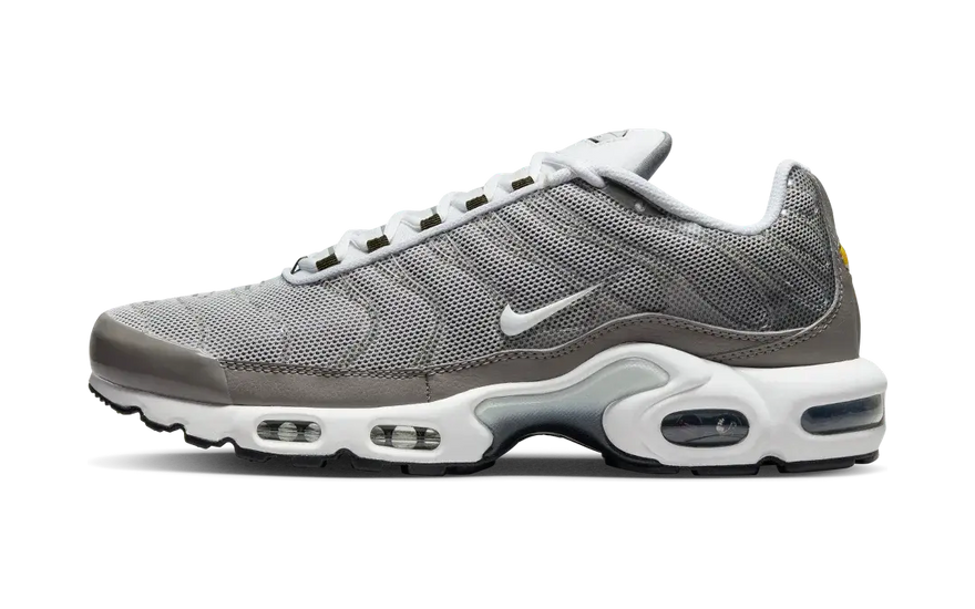 Nike Air Max Plus Flat Pewter: den klassiske genopfundet til byen