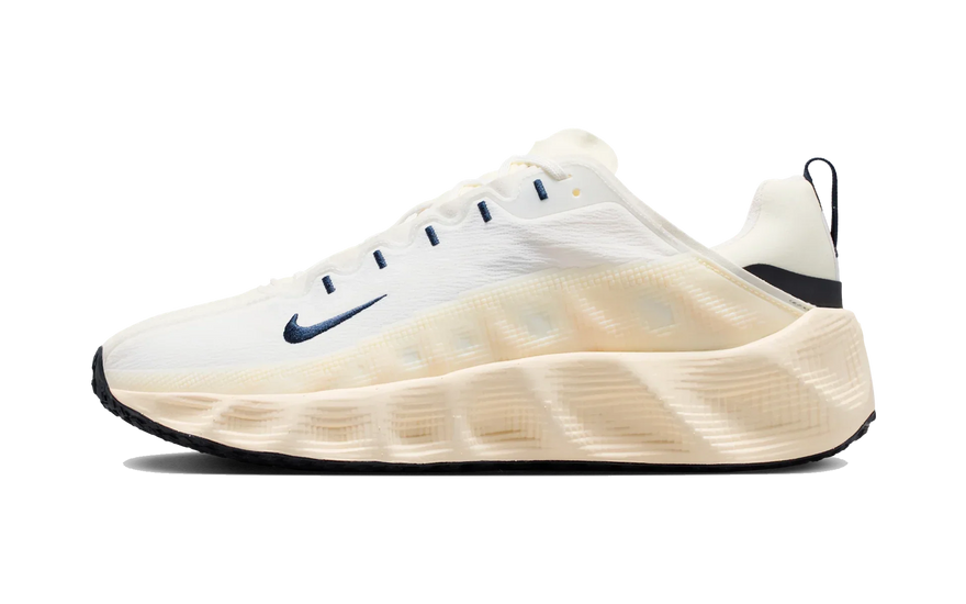 Nike Ava Rover Summit White Dark Obsidian: la zapatilla urbana con espuma ReactX que arrasa en 2026