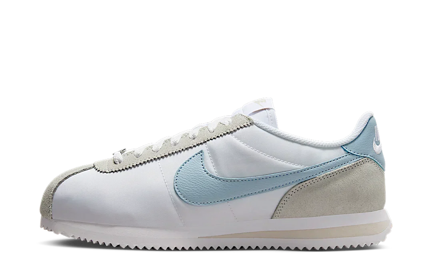 Nike Cortez Textile White Light Orewood Brown Summit White Light Armory Blue — Corte icónica en textil para tu estilo urbano