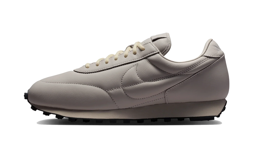 Nike Daybreak SP Moon Particle Light Bone: la retro runner de 1979 que vuelve en clave minimalista