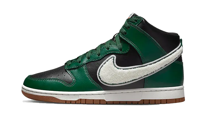 Nike Dunk High Chenille Swoosh Black Green: l'indispensabile urbano di cui hai bisogno