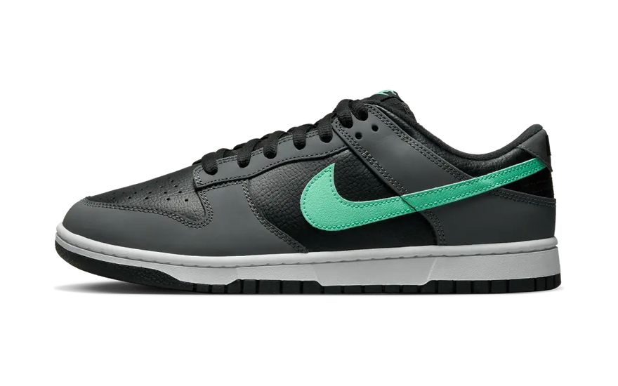 Nike Dunk Low Retro Green Glow: the green twist your wardrobe needs