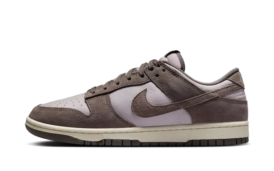 Nike Dunk Low SE Platinum Violet Cave Stone: urban style that stands out
